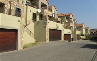 2 Bedroom House in Allens Nek