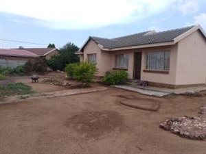 3 Bed House in Flora Park