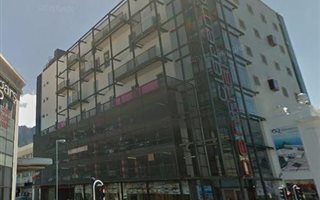 615 m² Commercial space in Claremont