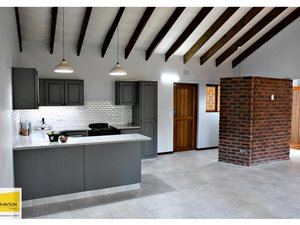 3 Bed Townhouse in Cowies Hill Park