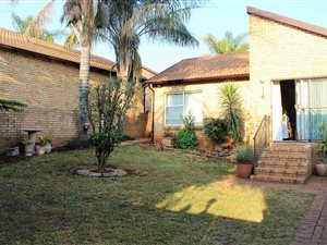 2 Bed Townhouse in Strubens Valley