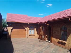 3 Bed House in Likole