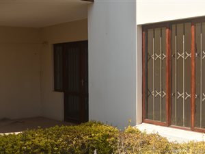 2 Bed Townhouse in Needwood