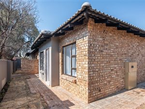 3 Bed Simplex in Dawnpark