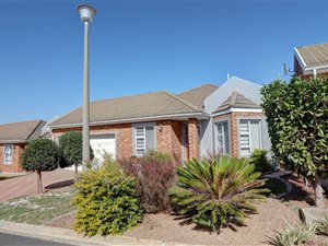 3 Bed Townhouse in D Urbanvale