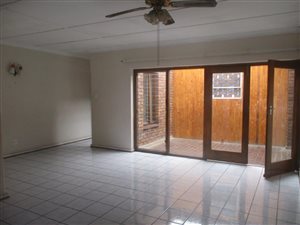 2 Bedroom Flat in Springs Central