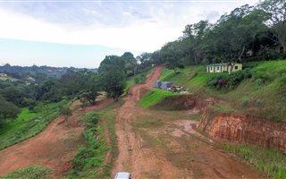 2.4 ha Land available in Everton