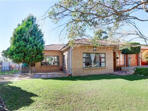 4 Bed House in Sonstraal