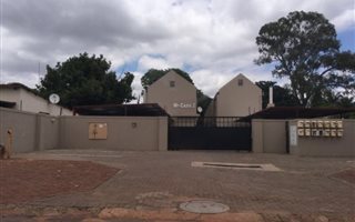 2 Bedroom Flat in Pretoria North