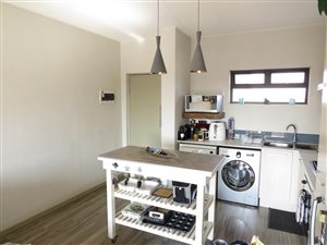 2 Bed Apartment in Fourways