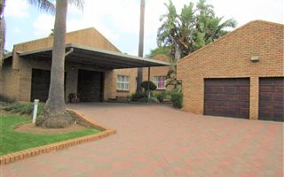 4 Bedroom House in Del Judor