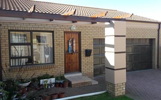3 Bedroom Townhouse in Island View