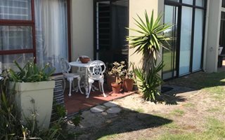2 Bedroom Apartment in Melkbosstrand