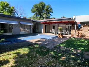 4 Bed House in Bayswater