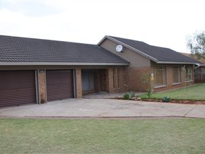 3 Bedroom House in Vanderbijlpark SE2