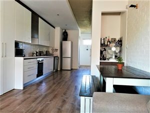 2 Bed Apartment in Menlo Park