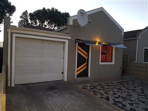 3 Bed House in Weltevreden Valley
