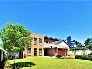 4 Bed House in Midstream Ridge Estate