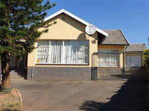 4 Bed House in Scottsville