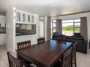 3 Bed Townhouse in Port Alfred