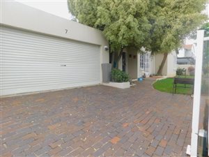 3 Bed House in Bromhof