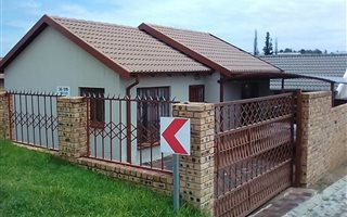 2 Bedroom House in Cosmo City