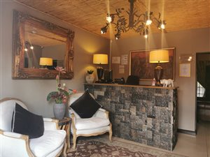 1400 m² Hotel in Zwartkop