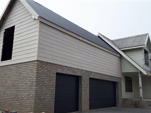 6 Bed House in Dana Bay