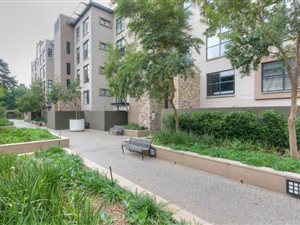 4 Bed Apartment in Houghton Estate