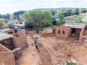 520 m² Land available in Olympus AH