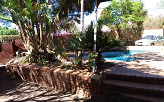 4 Bedroom House in Bordeaux North