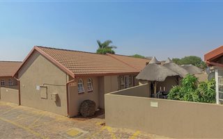 2 Bedroom Townhouse in Norkem Park