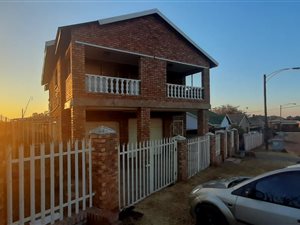 3 Bed House in Alra Park