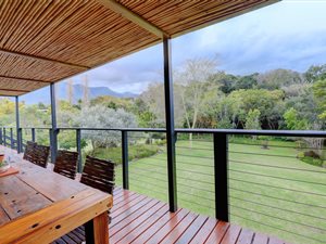 4 Bed House in Bergsig