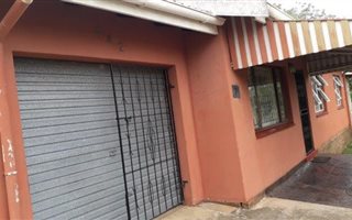 3 Bedroom House in Umlazi