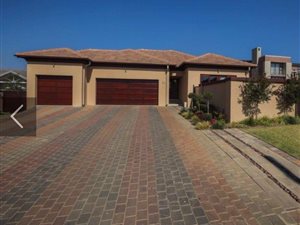4 Bed House in Midlands Estate