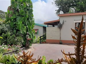 4 Bed House in Hibberdene