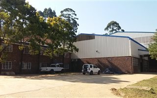 1674 m² Industrial space in Fields Hill