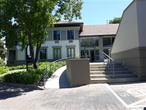 842 m² Office Space in Sandown