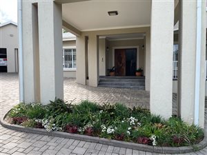 5 Bed House in Southbroom