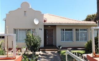 3 Bedroom House in Humansdorp
