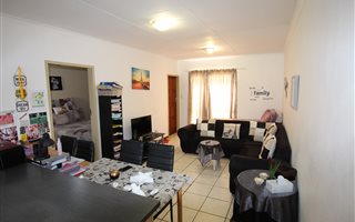 Bachelor apartment in Newmark Estate