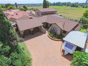 5 Bed House in Parkrand