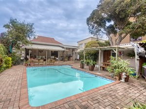 3 Bed House in Morningside