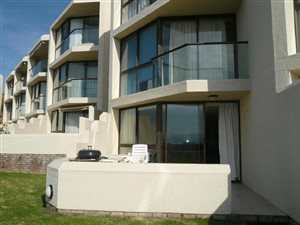 3 Bed Apartment in Signal Hill
