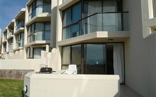 3 Bedroom Apartment in Signal Hill
