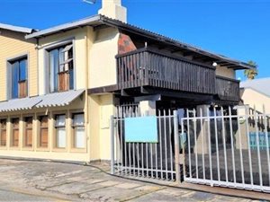 450 m² Commercial space in Knysna Central