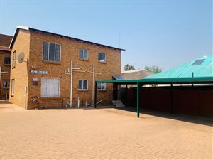 2 Bed Townhouse in Alberton