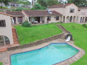 6 Bed House in Chiltern Hills