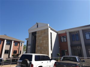 104 m² Commercial space in Ashlea Gardens